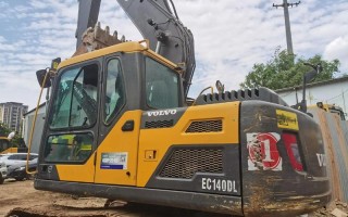 农太尔农用车改拉120挖机可行吗？