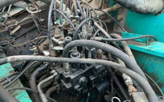 勾机分配器漏油怎么修