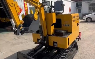 小型履带农用挖掘机有何优势？