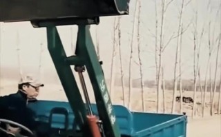农用三轮如何安全改装成铲车？