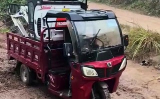 农用三轮车改挖机图，靠谱吗？