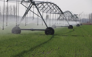 农用喷灌设备安装公司怎么选？