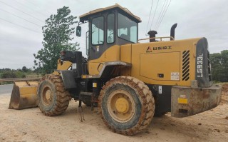 二手农用装载机出售，价格多少？