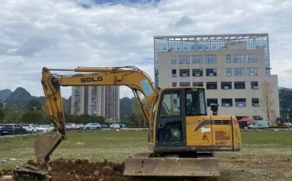 六盘水农用挖掘机厂家哪家好？