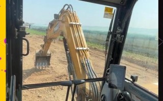 小挖机怎么干活