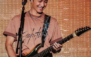 谢霆锋为何现身湟沙水产市场？