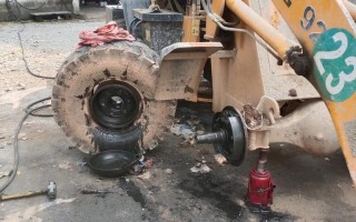 烧机油的铲车怎么修