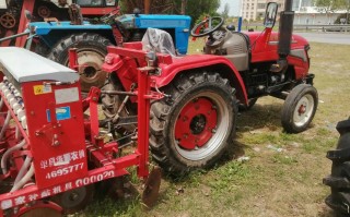 泰山农用拖拉机400有何性能特点？