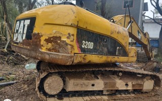 怎么分别直喷挖机