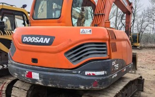 长春农用挖掘机公司哪家强？