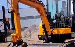 银川小型农用挖掘机选哪款合适？