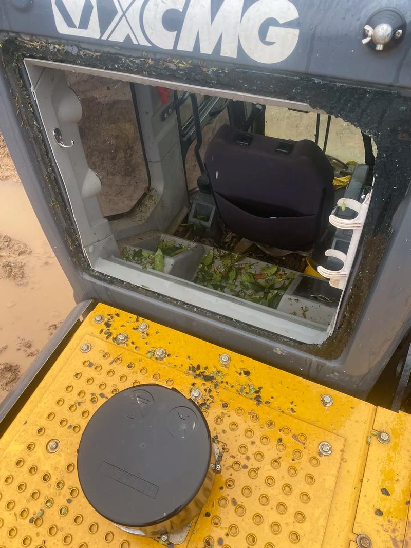 挖机玻璃怎么日期-第3张图片-宁夏农业信息网