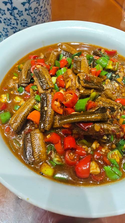 养殖的黄鳝吃什么东西-第2张图片-宁夏农业信息网