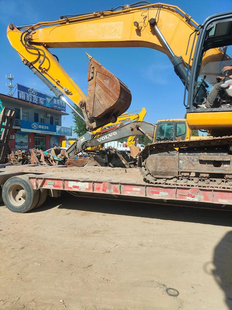 小挖机怎么干活-第2张图片-宁夏农业信息网