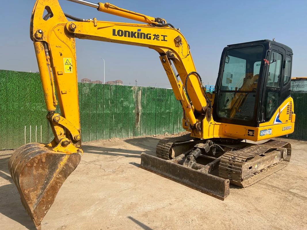 60的挖机怎么开-第1张图片-宁夏农业信息网