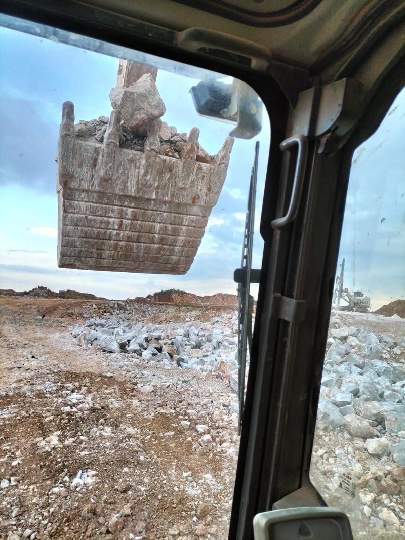 挖机自然是怎么回事-第1张图片-宁夏农业信息网