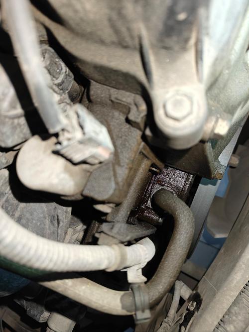 小车液压油漏了怎么办-第1张图片-宁夏农业信息网