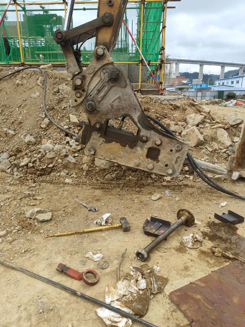 破碎锤不冲击怎么回事-第1张图片-宁夏农业信息网 破碎锤不冲击怎么回事-第1张图片-宁夏农业信息网