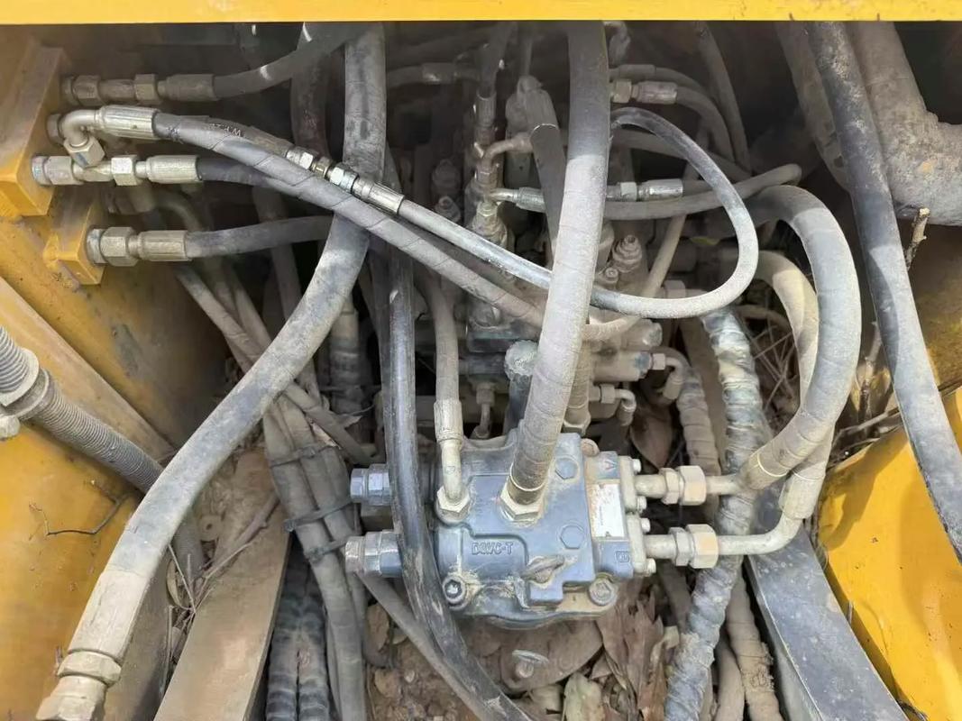 轮胎挖机150怎么开-第3张图片-宁夏农业信息网