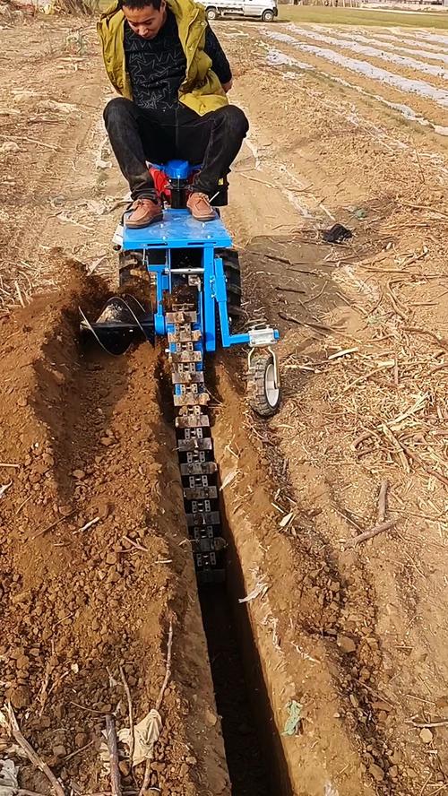 挖机挖u型沟怎么挖-第2张图片-宁夏农业信息网