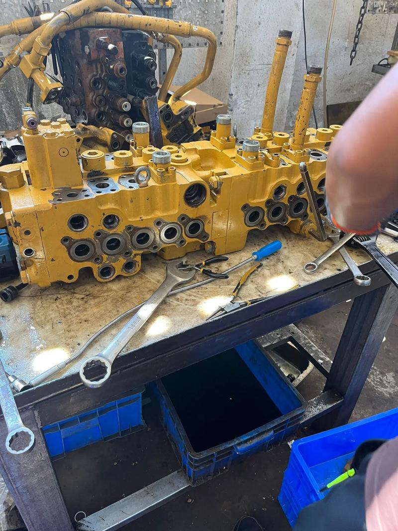 勾机分配器漏油怎么修-第3张图片-宁夏农业信息网 勾机分配器漏油怎么修-第3张图片-宁夏农业信息网