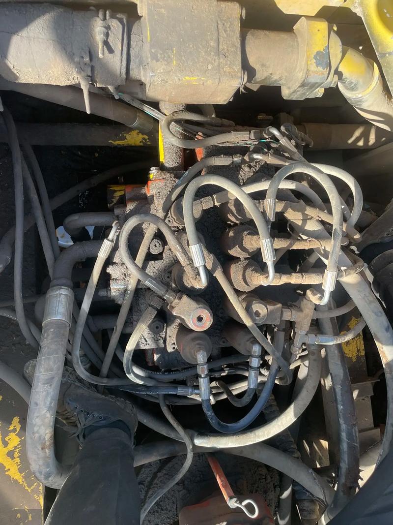 勾机分配器漏油怎么修-第2张图片-宁夏农业信息网 勾机分配器漏油怎么修-第2张图片-宁夏农业信息网