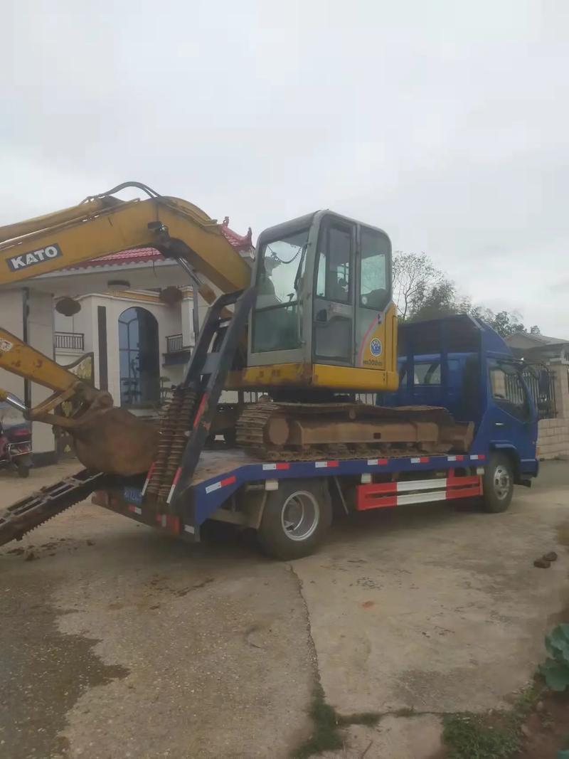 二手农用车改挖掘机,可行吗?-第1张图片-宁夏农业信息网 二手农用车改挖掘机,可行吗?-第1张图片-宁夏农业信息网