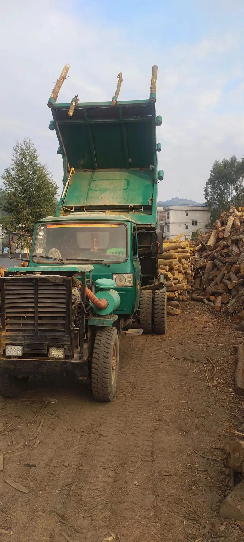 梧州牌二手四驱农用车怎么样？-第1张图片-宁夏农业信息网