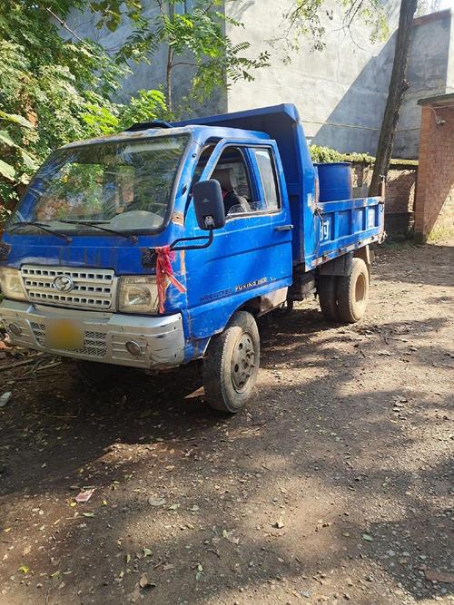 山东二手六轮农用车价格多少？-第1张图片-宁夏农业信息网