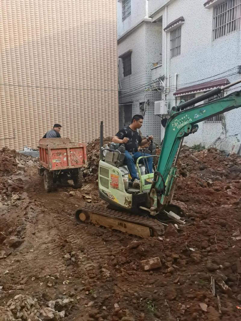 三轮车改挖机臂，农用靠谱吗？-第2张图片-宁夏农业信息网