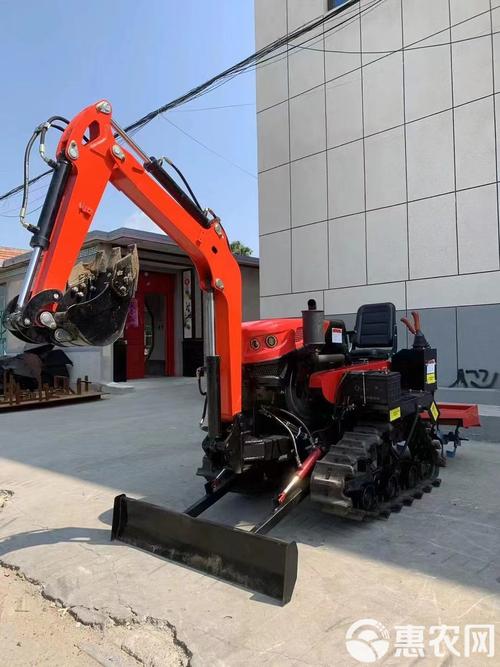拖拉机款农用挖掘机有何独特优势？-第1张图片-宁夏农业信息网