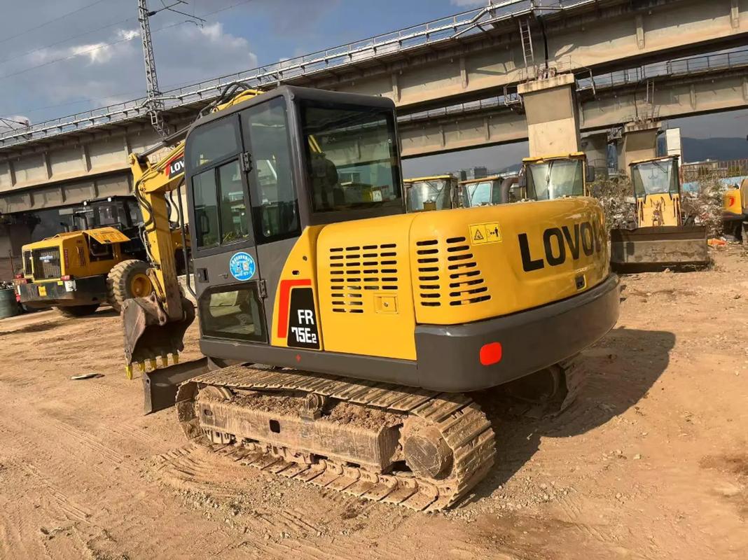 雷沃75农用挖机怎么样-第2张图片-宁夏农业信息网