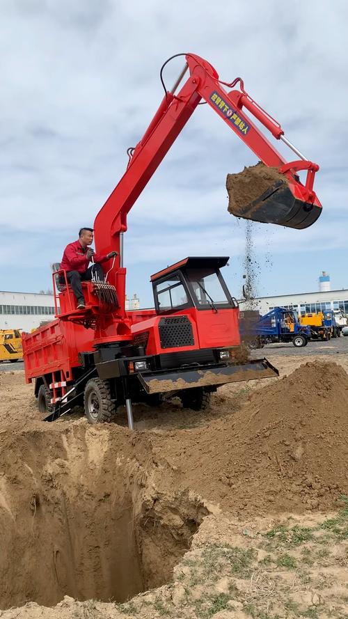 四不像挖机农用车是何新型农机?-第1张图片-宁夏农业信息网 四不像挖机农用车是何新型农机?-第1张图片-宁夏农业信息网