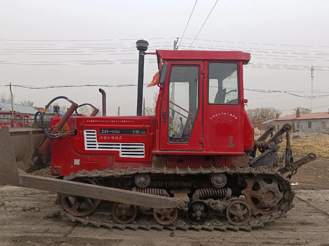 东方红农用推土机有何特点？-第1张图片-宁夏农业信息网
