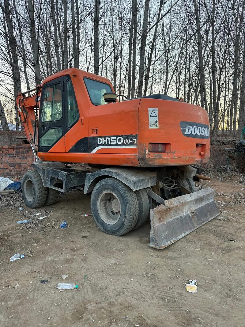 吕梁农用挖掘机厂家直销有何优势？-第2张图片-宁夏农业信息网