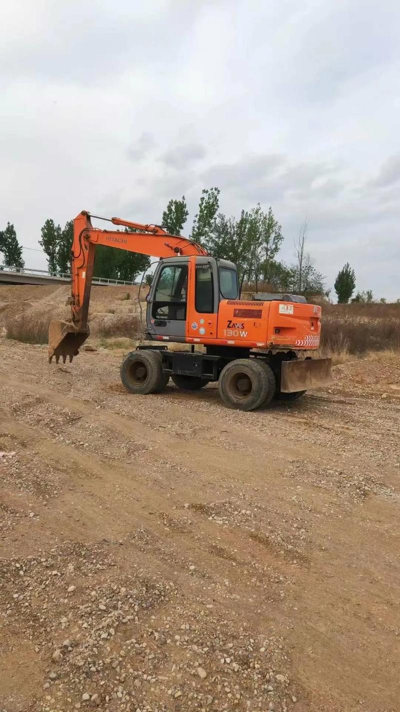 农用挖掘机选啥工作最赚钱？-第2张图片-宁夏农业信息网