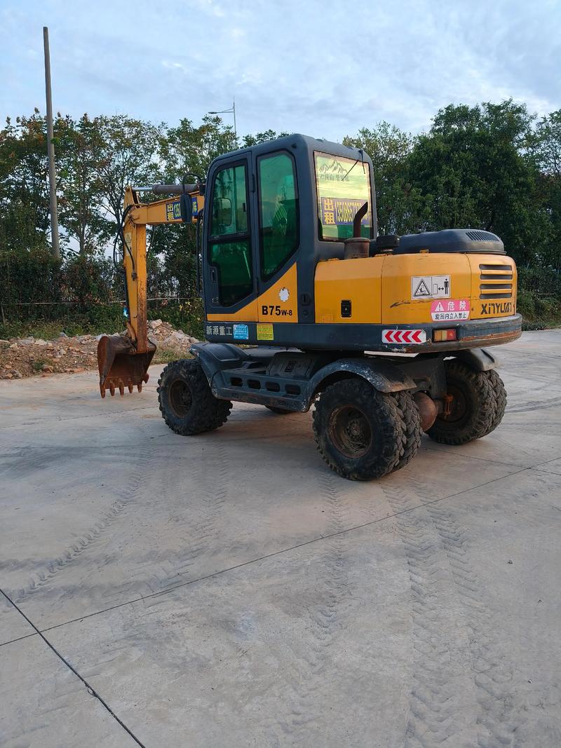 自贡农用挖掘机厂家直销哪家好？-第1张图片-宁夏农业信息网