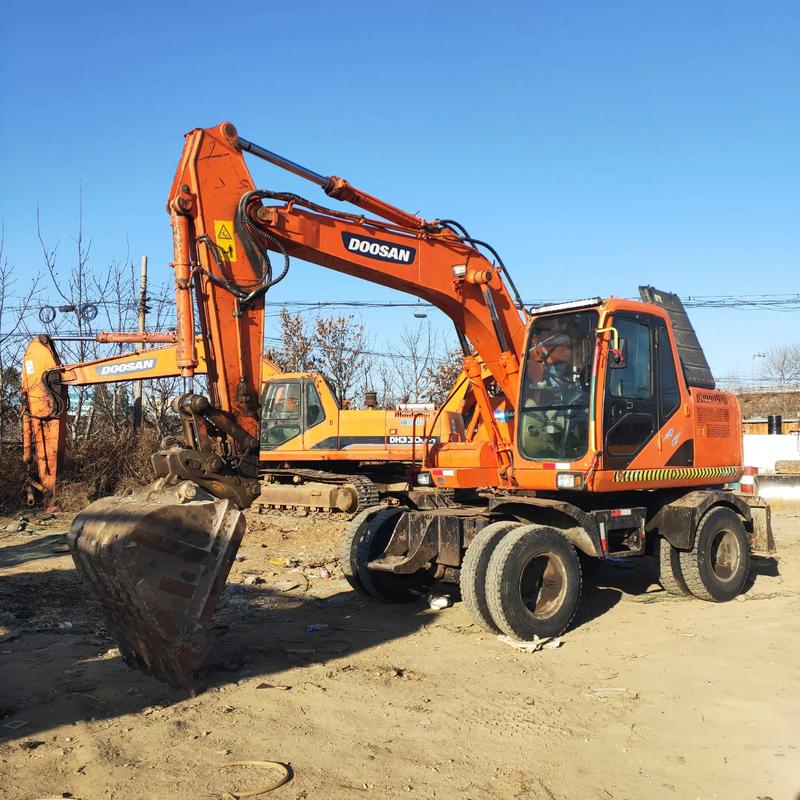 安庆农用挖掘机厂家直销有何优势？-第3张图片-宁夏农业信息网