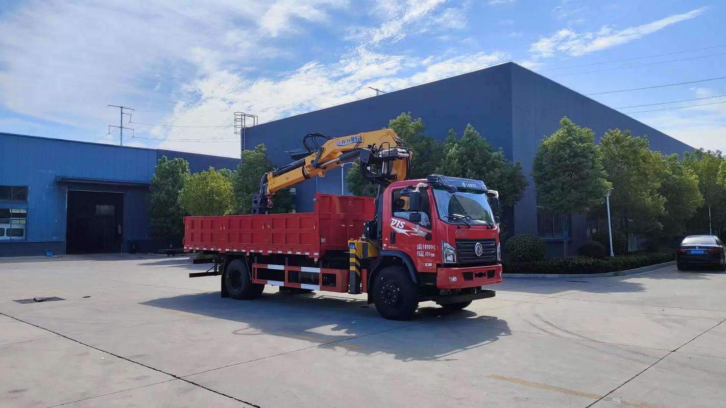 二手2吨农用随车吊怎么选?-第2张图片-宁夏农业信息网 二手2吨农用随车吊怎么选?-第2张图片-宁夏农业信息网