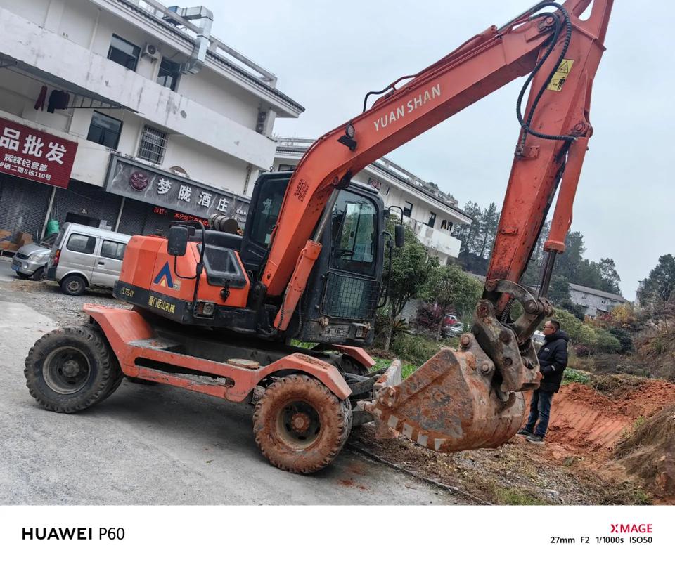 恩施农用挖掘机厂家直销价多少？-第1张图片-宁夏农业信息网