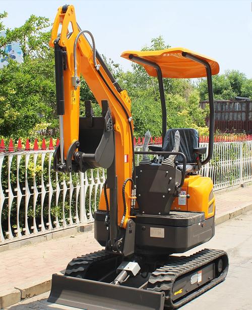 小挖机如何上下农用车？-第2张图片-宁夏农业信息网