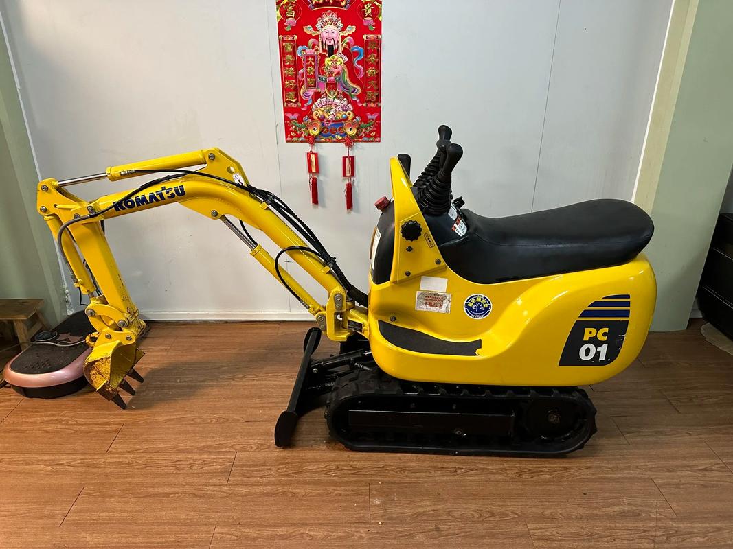 全球最小农用挖掘机-第1张图片-宁夏农业信息网