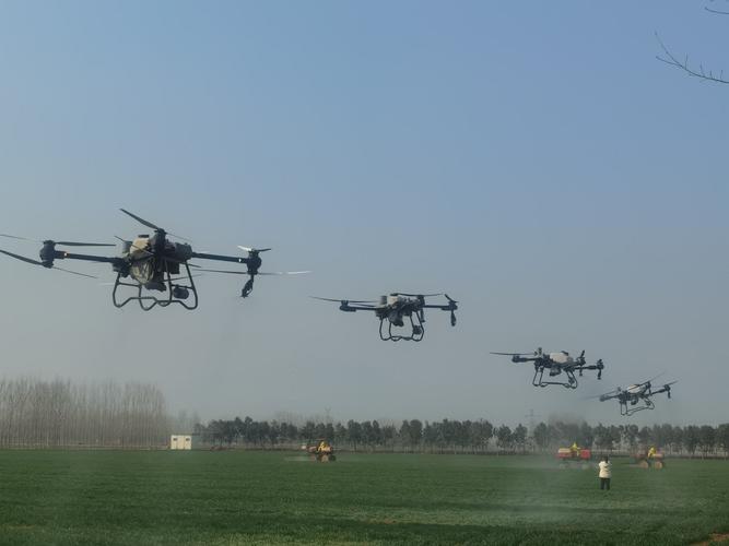 农用无人机喷药哪种方式更高效？-第2张图片-宁夏农业信息网