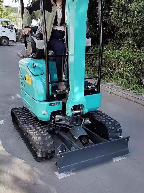 民间柴油小挖机，好用还是难维护？-第3张图片-宁夏农业信息网