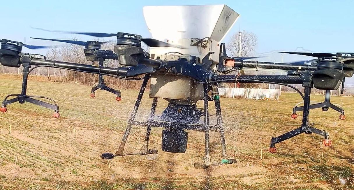 农用无人机撒除雪剂效果如何？-第3张图片-宁夏农业信息网