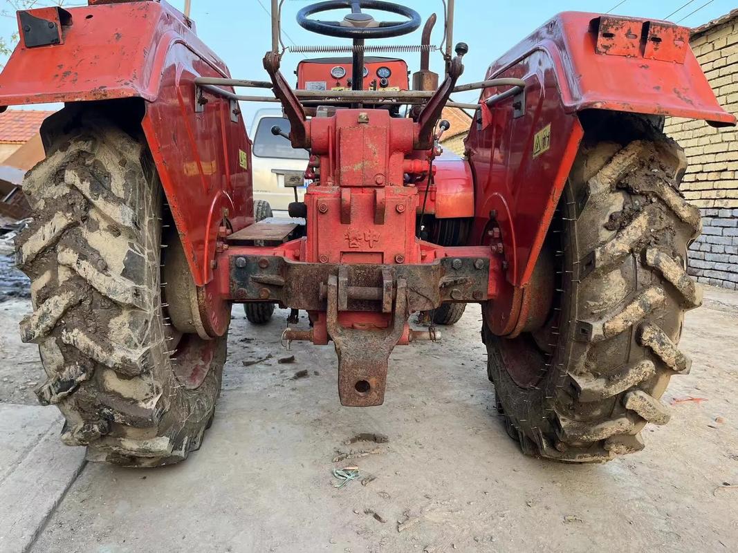 24农用拖拉机图片有哪些型号与特点？-第1张图片-宁夏农业信息网