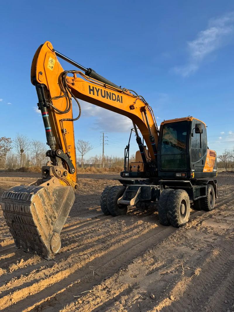 农用轮式挖掘机视频有何独特优势？-第3张图片-宁夏农业信息网