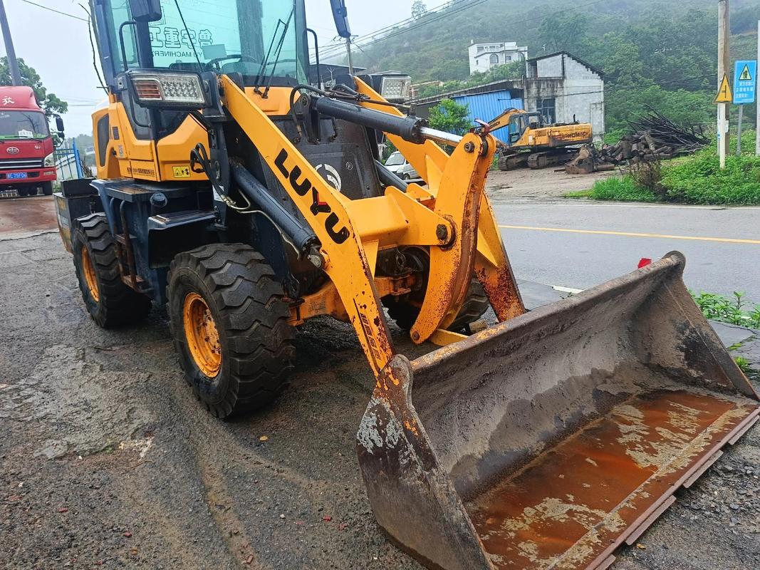 白城二手农用铲车价格多少？-第2张图片-宁夏农业信息网