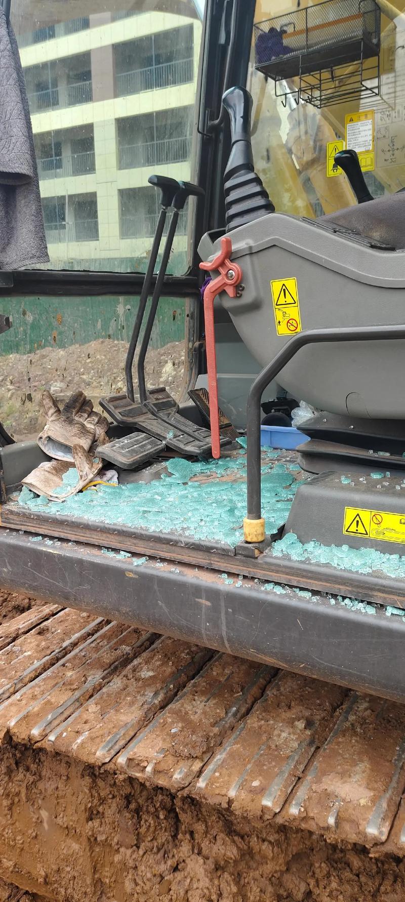 农用轮式挖机破碎力有多强？-第2张图片-宁夏农业信息网