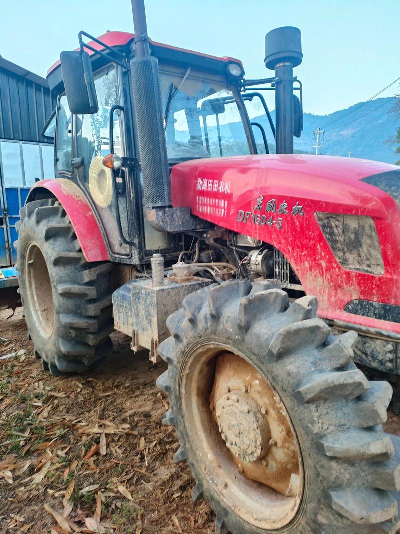 哈尔滨东风农用拖拉机有何特点？-第1张图片-宁夏农业信息网